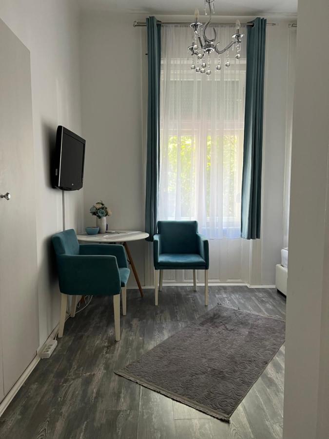 Center Cosy Vintage Apartment Novi Sad Exteriör bild